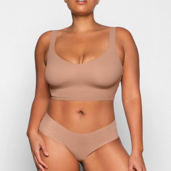 Skims Naked Plunge Longline Bralette Sand NWT - Picture 7 of 7